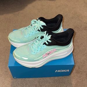 Hoka Women's Spearmint Green & Pink Bondi 9